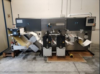 Flexo and label printing machine